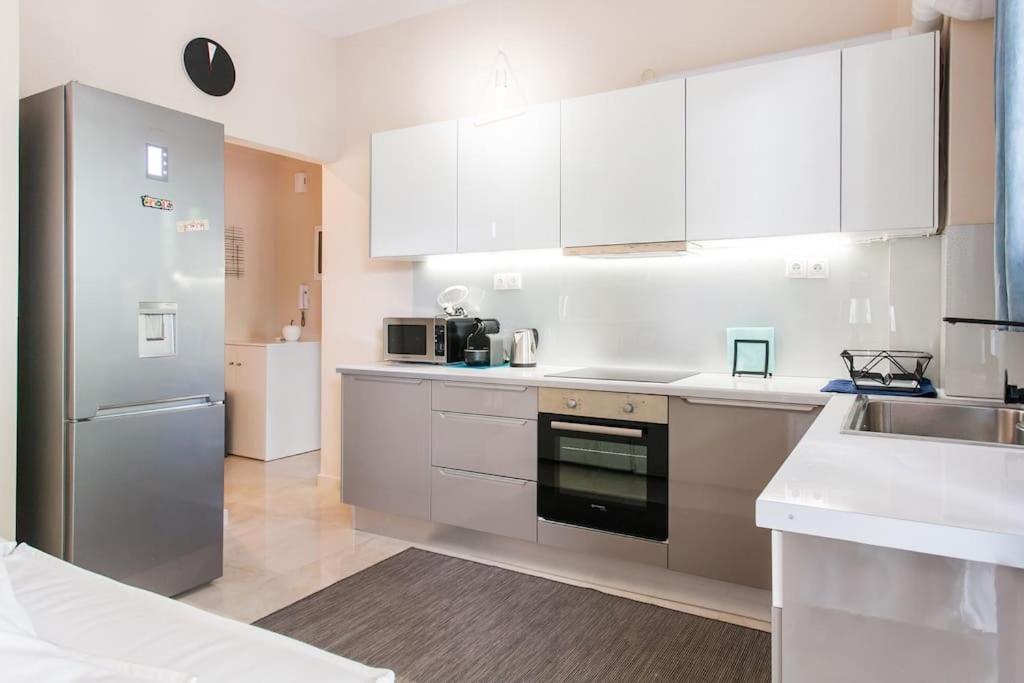 Lux Beach Apartment วารี ภายนอก รูปภาพ